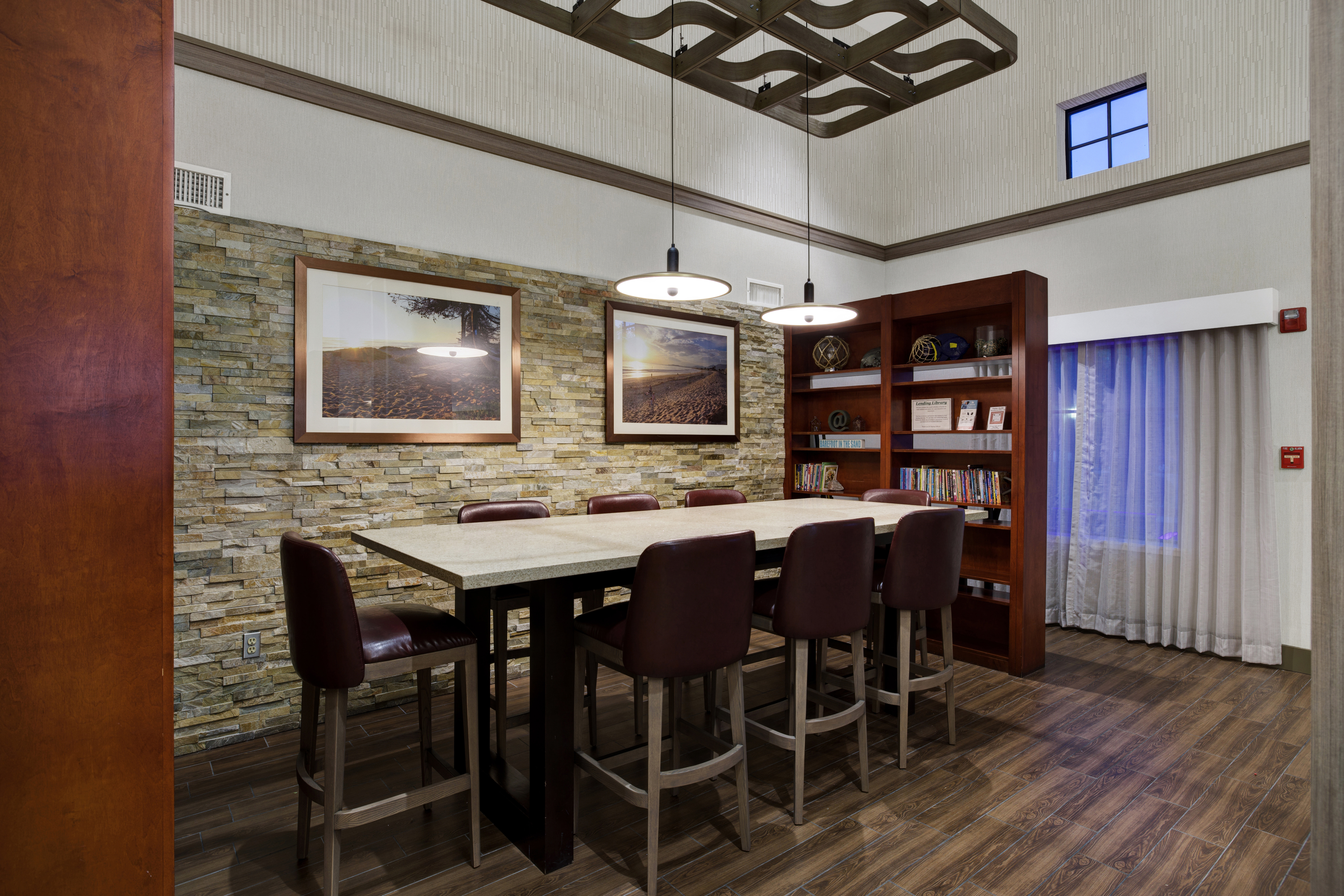 Holiday Inn Express Hotel Suites Carpinteria 53/77