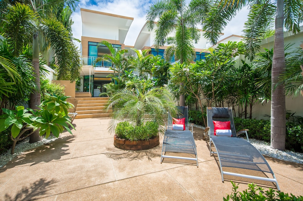 Paradise Pool Villa Pattaya in Tropicana Village (ex VIP Villas Pattaya Tropicana Jomtien Beach) 34/50