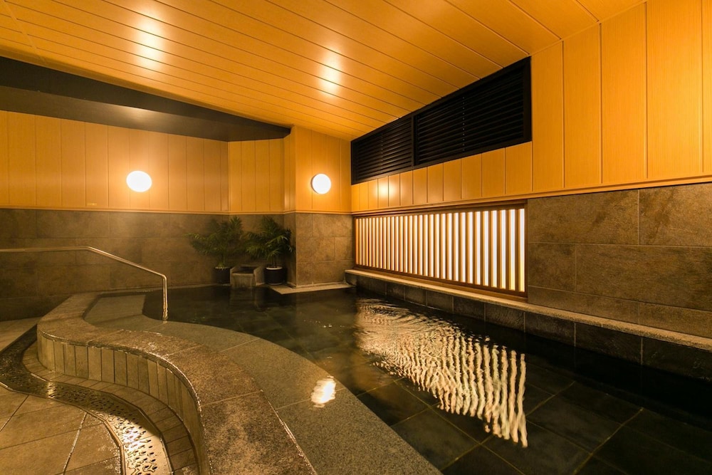 Nishitetsu Inn Kurosaki 24/48