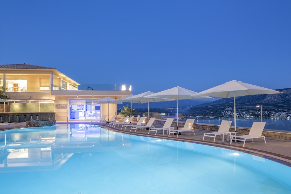 Princess Kyniska Suites in MONEMVASIA
