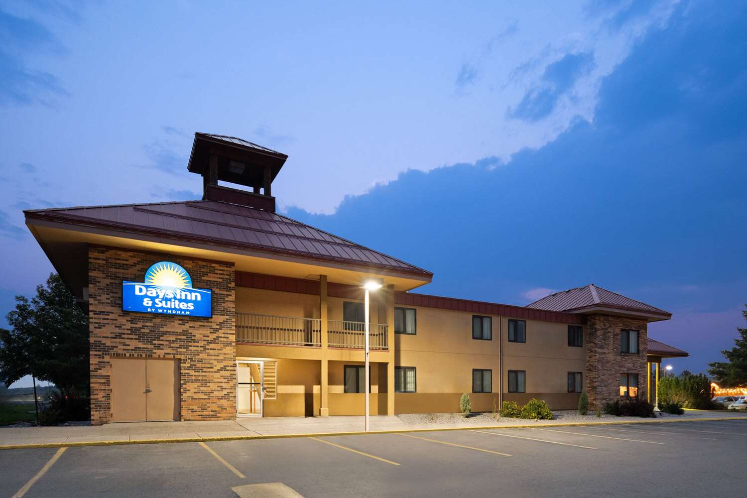 Days Inn & Suites by Wyndham Bozeman 2/29
