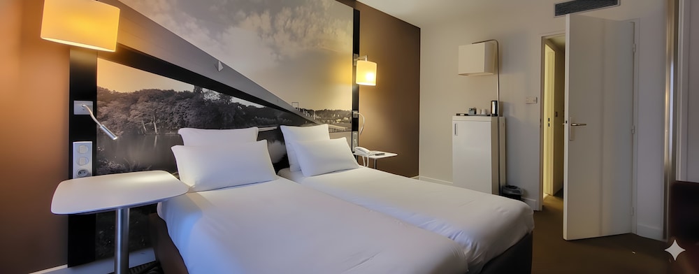 MERCURE CERGY PONTOISE CENTRE 23/70