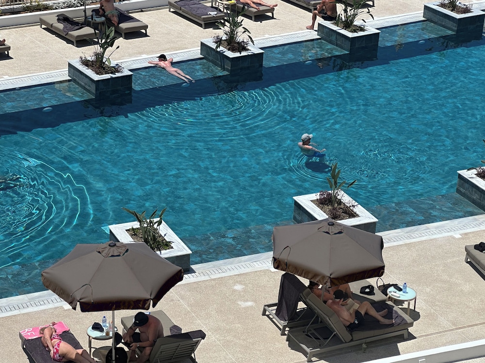 Cali Resort & Spa - Adults Only 47/50
