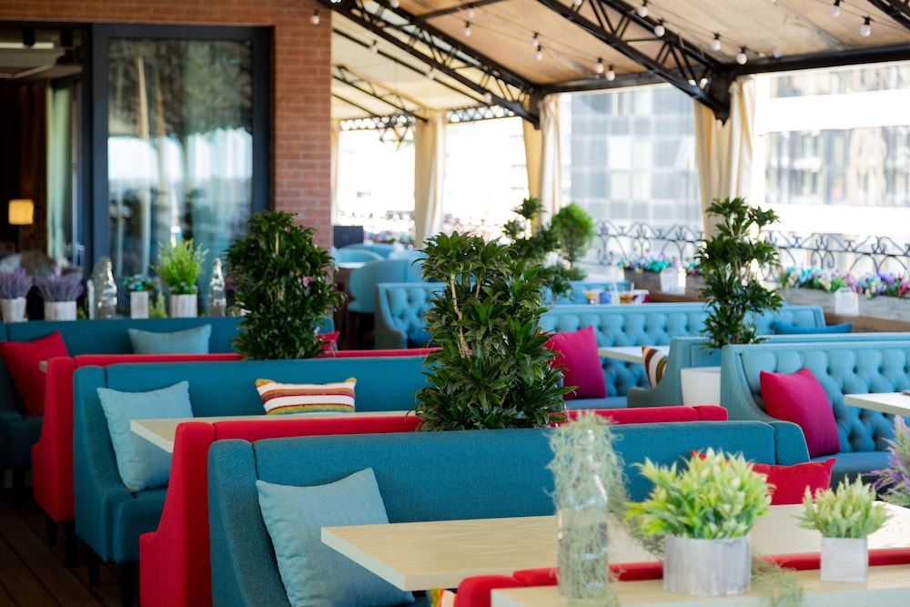 Paris Hotel Yerevan 39/42