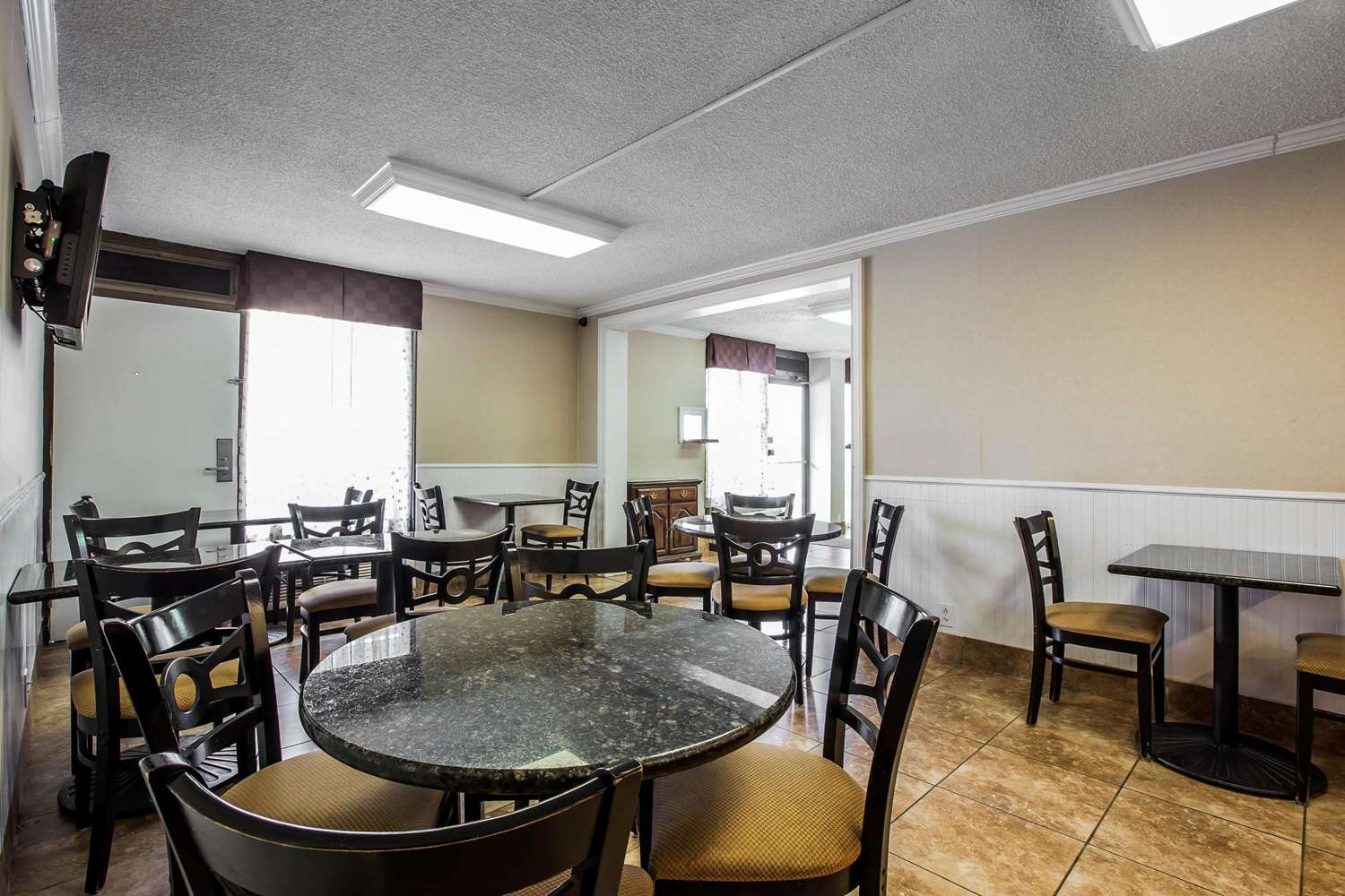 Quality Inn Madison, GA 10/12
