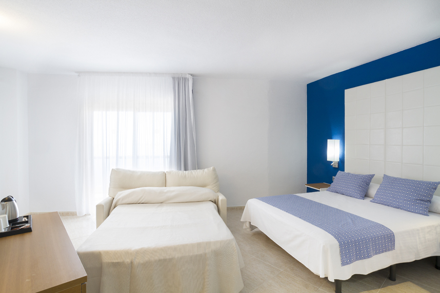Room, Quadruple, Lateral Side Sea View