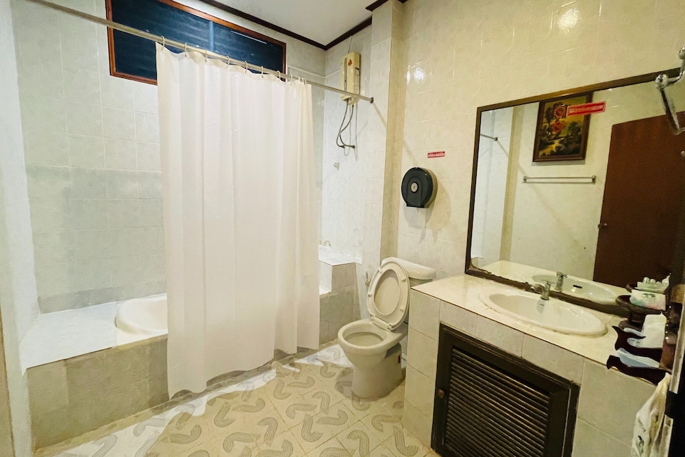 Banrimkwae Paerimnam Resort 48/50