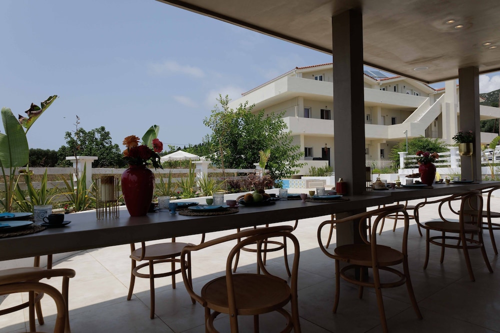 Maggana Residence 46/62