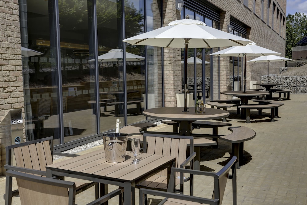Holiday Inn Express London - Excel 25/64