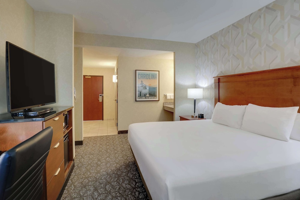 ROOM, KING BED, ACCESSIBLE