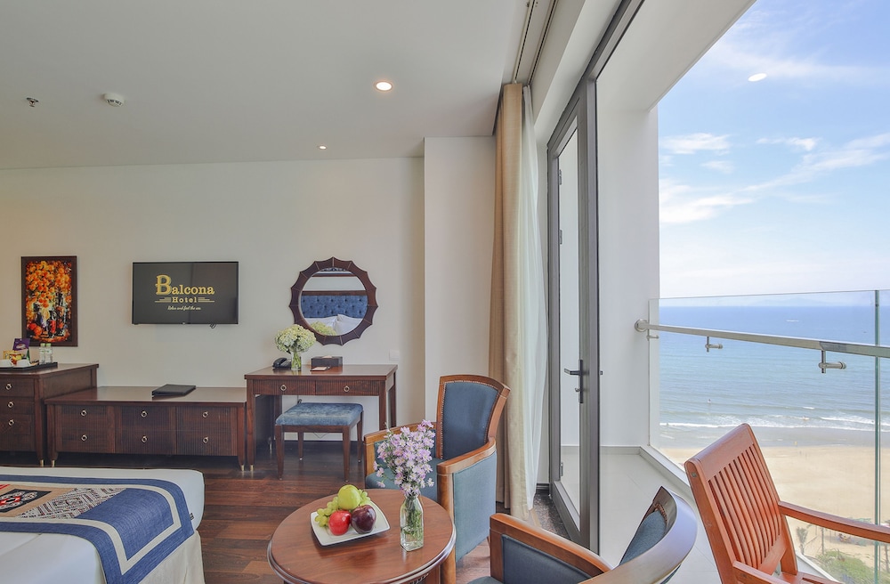 Balcona Hotel Da Nang 28/72