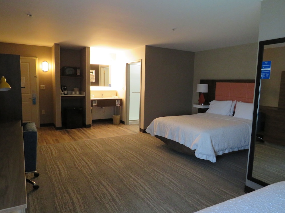 Hampton Inn Princeton, NJ 20/89
