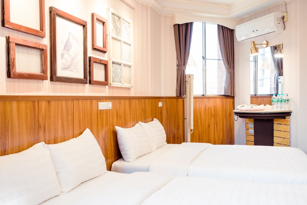 Tainan Inn 40/75