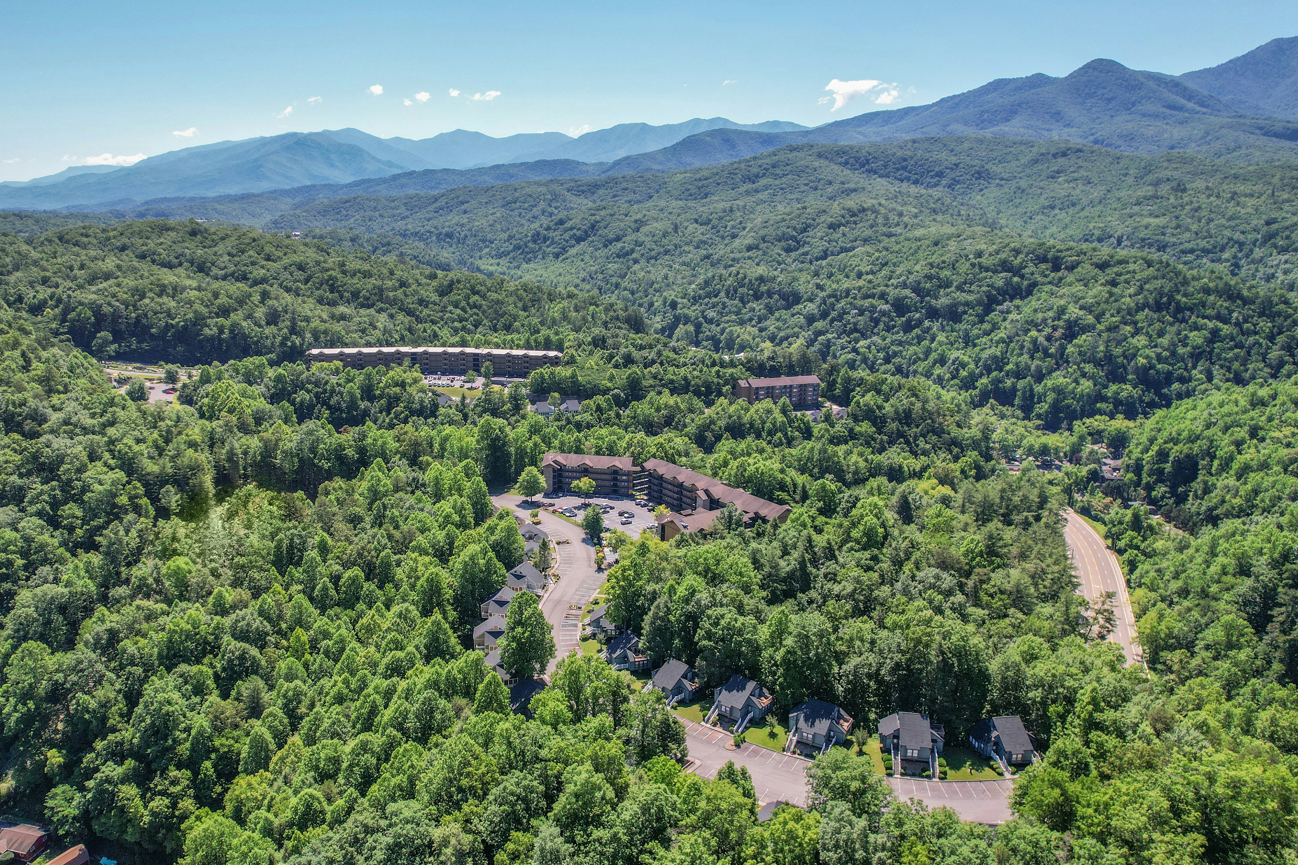 Hilton Vacation Club MountainLoft Gatlinburg 28/42