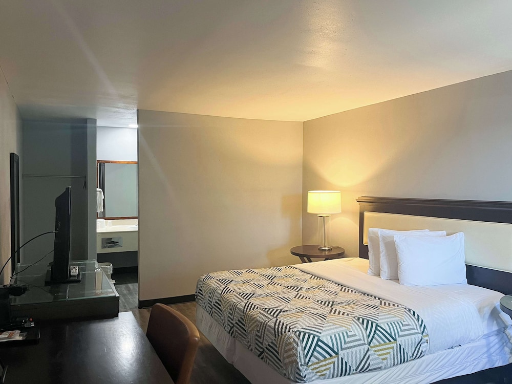 Studio6 Borger, TX – Boom Town 14/36