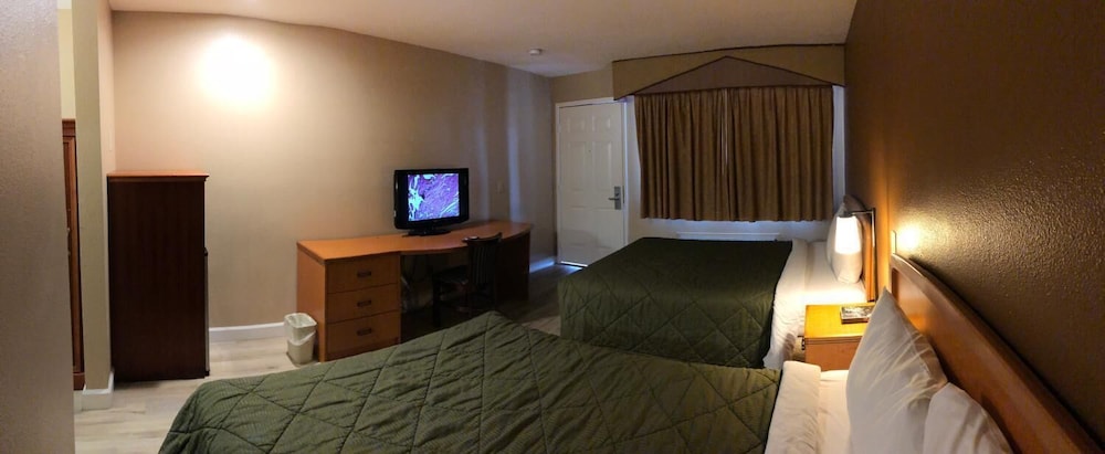 Valley Inn 7/44