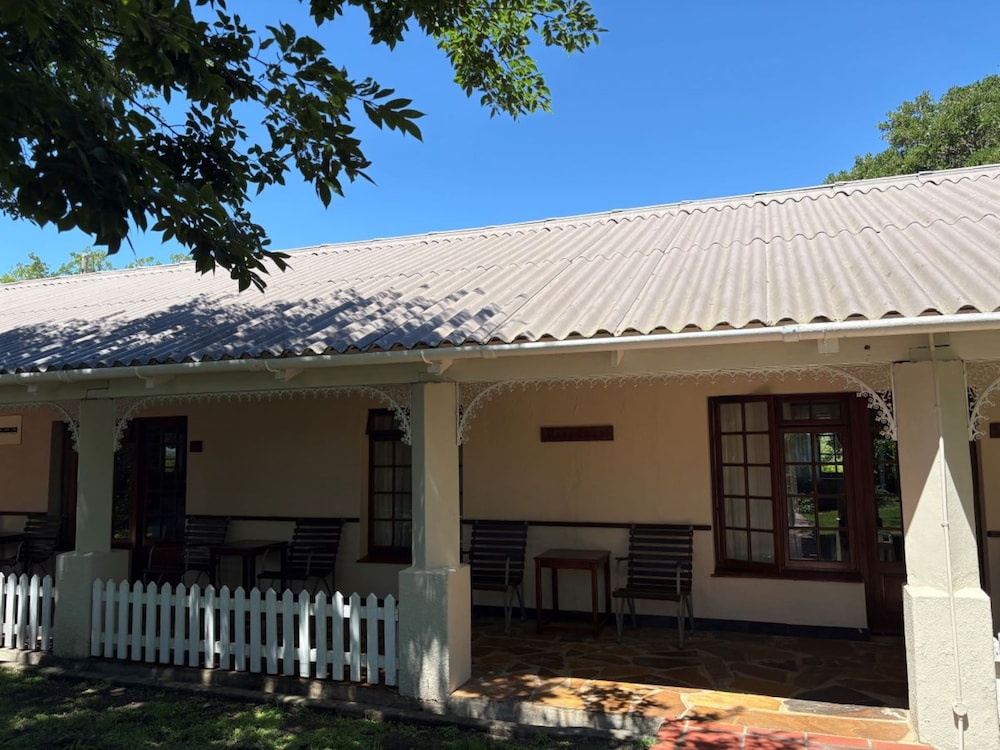 Eight Bells Mountain Inn 1/50