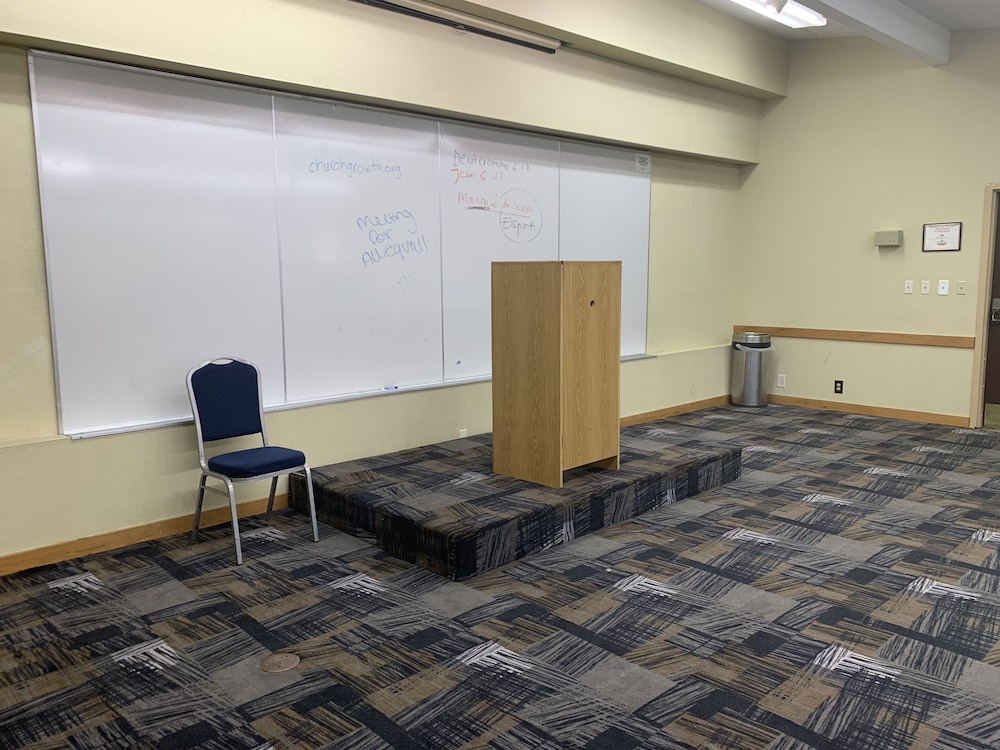 Quality Inn and Suites Florence Cincinnati South 14/48