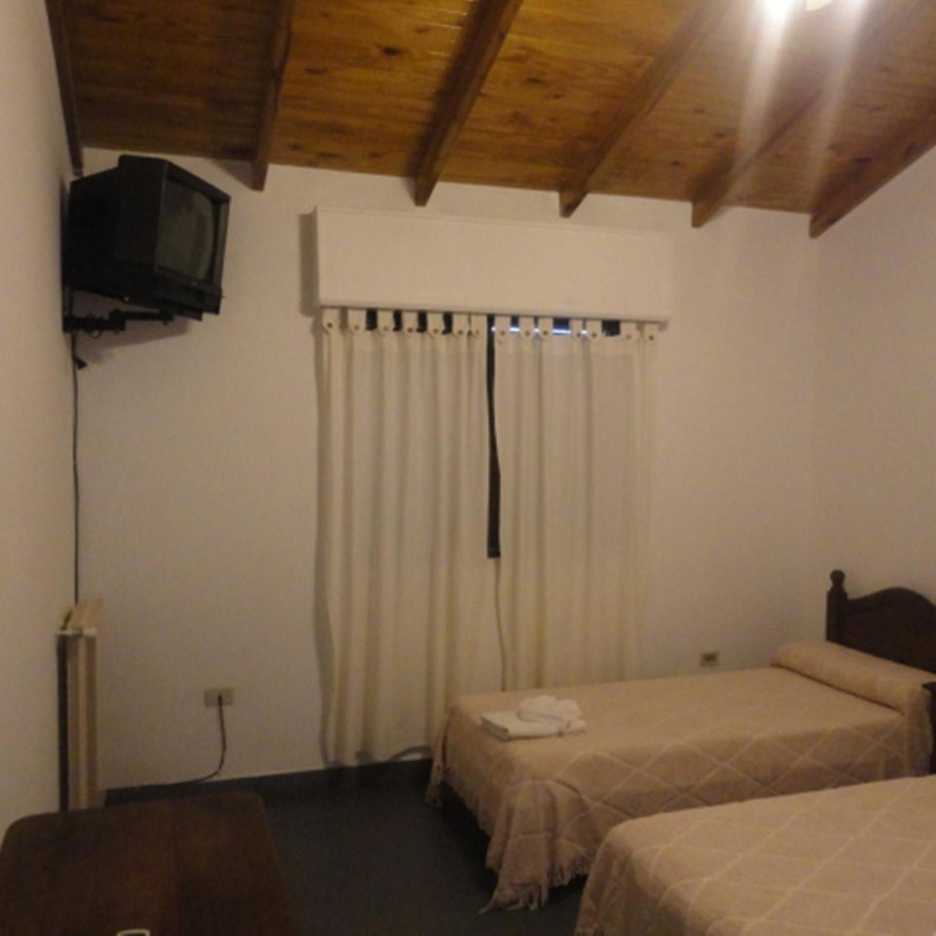 Hotel Lujan 12/41