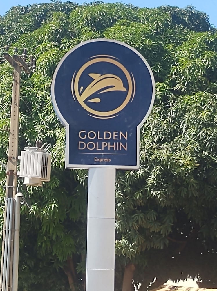 GOLDEN DOLPHIN EXPRESS 11/66