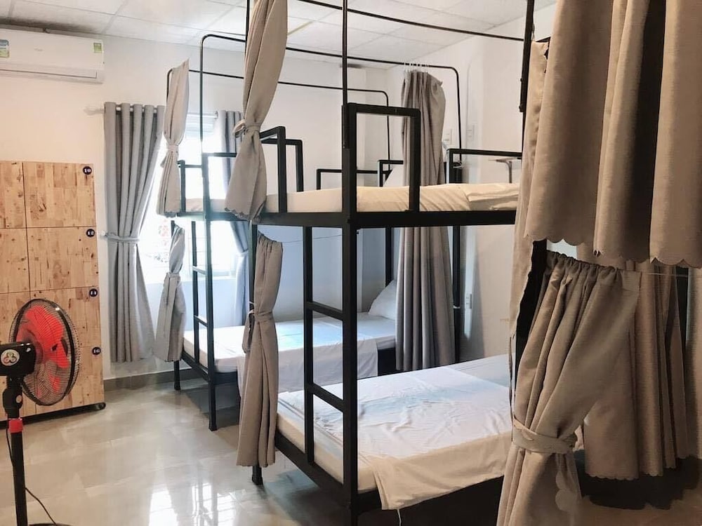 Shark Hotel - Hostel 34/50