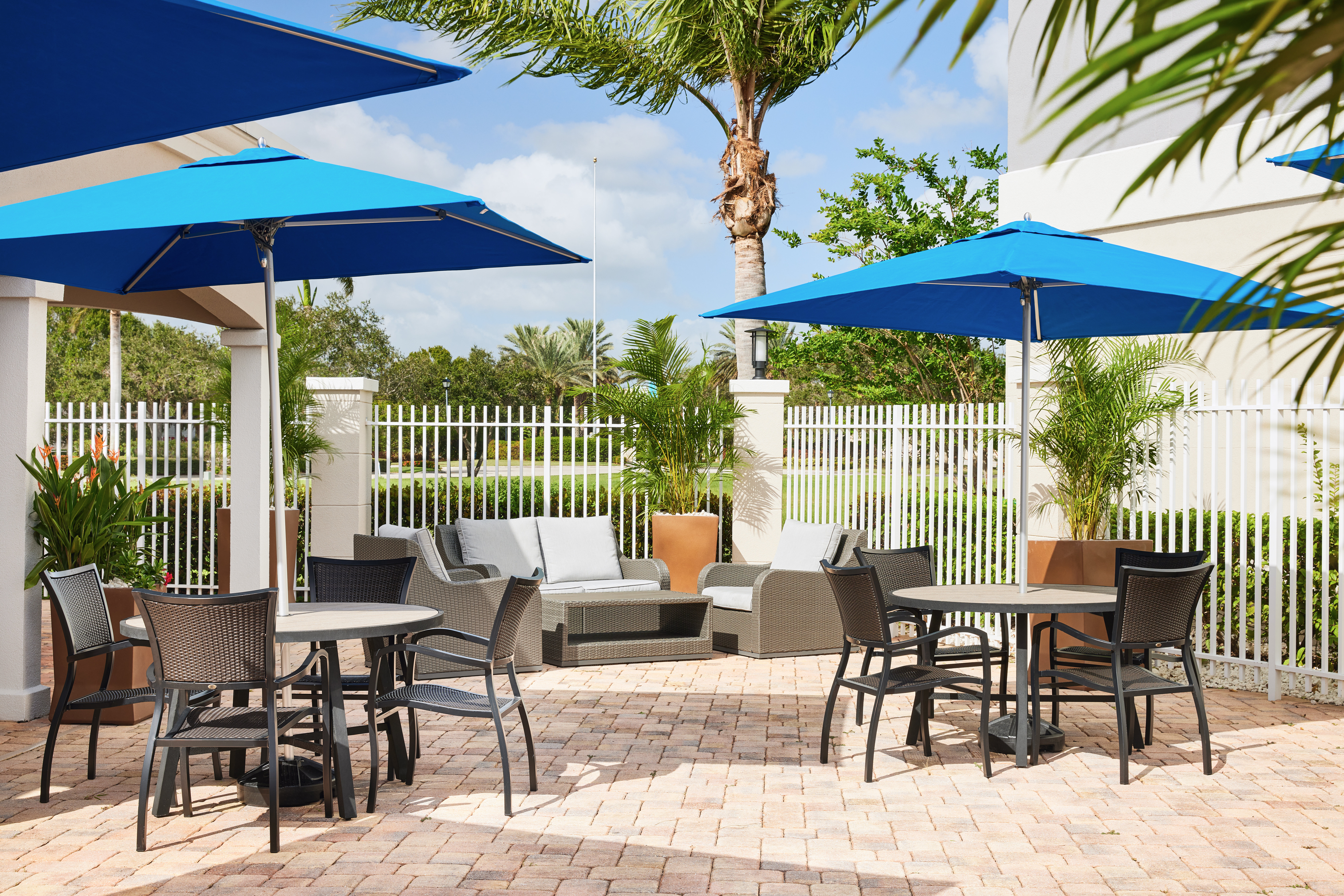 Holiday Inn Express and Suites Port St. Lucie West 33/50