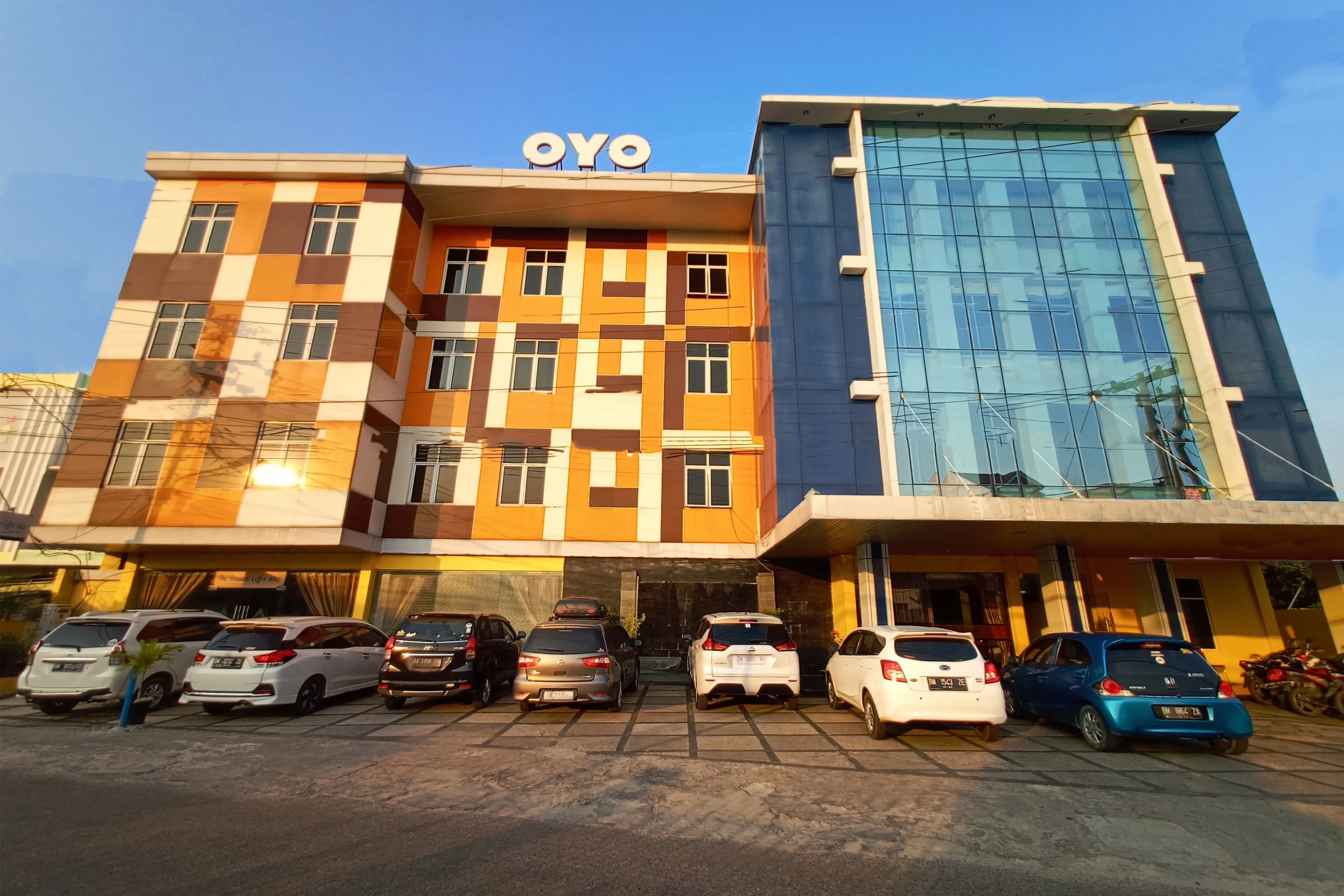 Stefani City Hotel 2/37