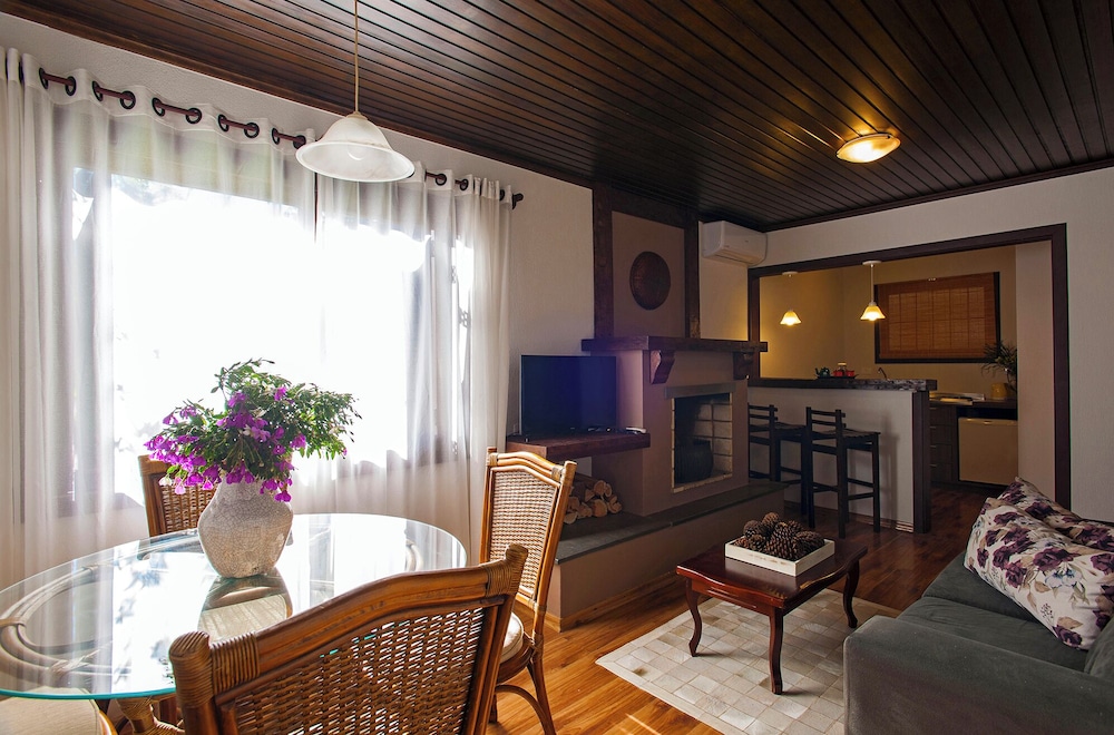 Hotel Canto Verde 59/77