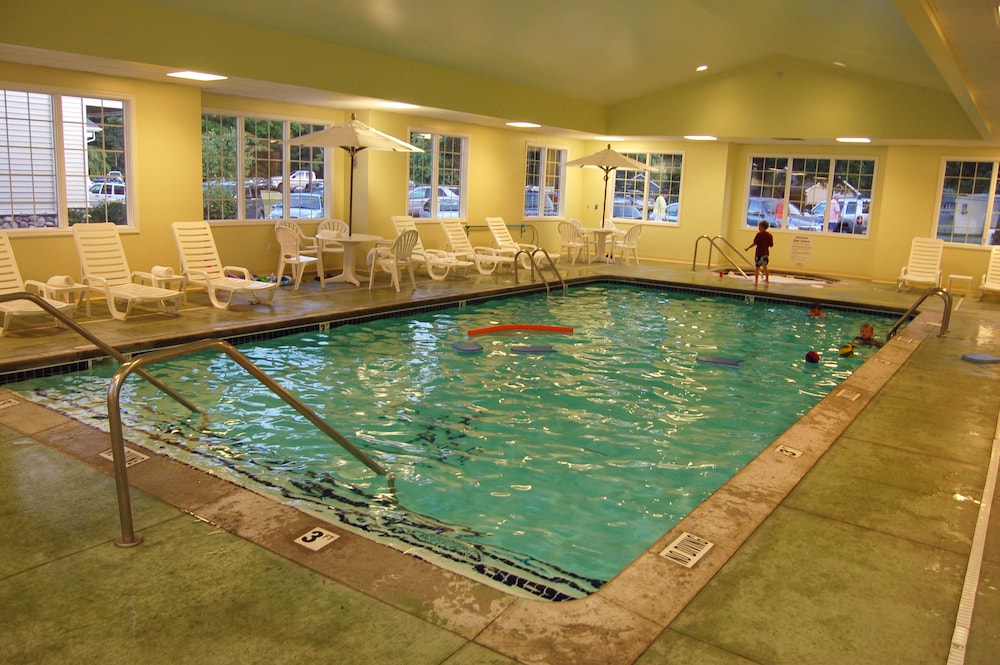 Bay Pointe Inn 26/50