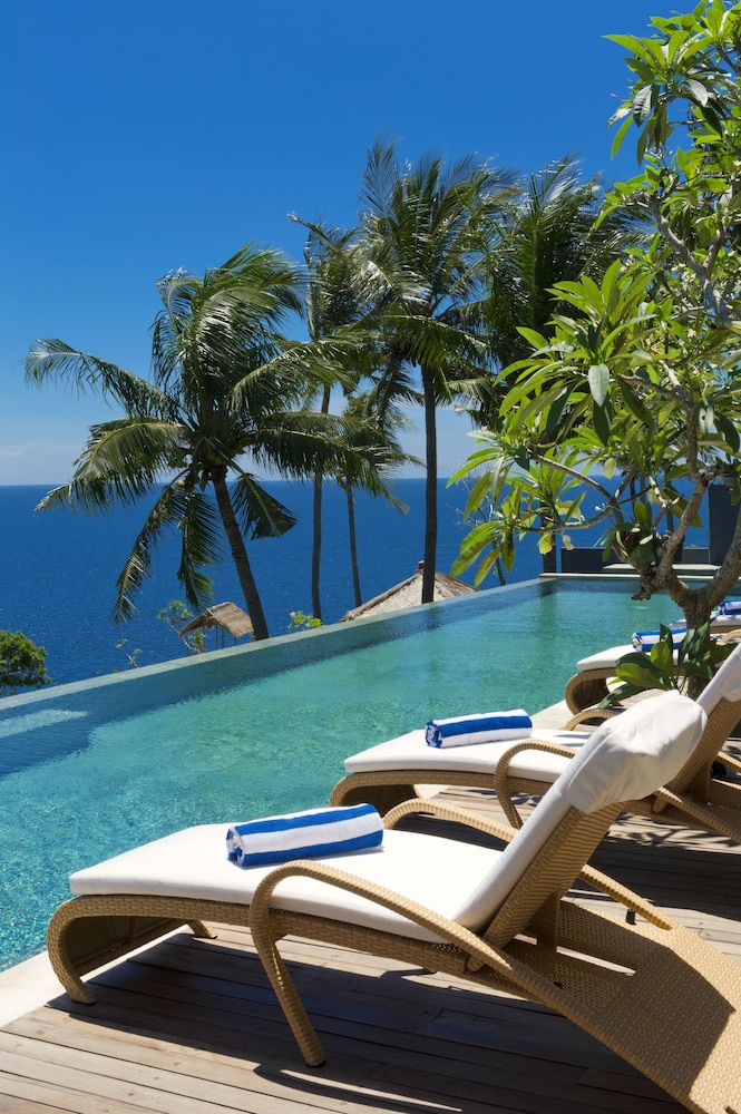 Malimbu Cliff Villa 6/56