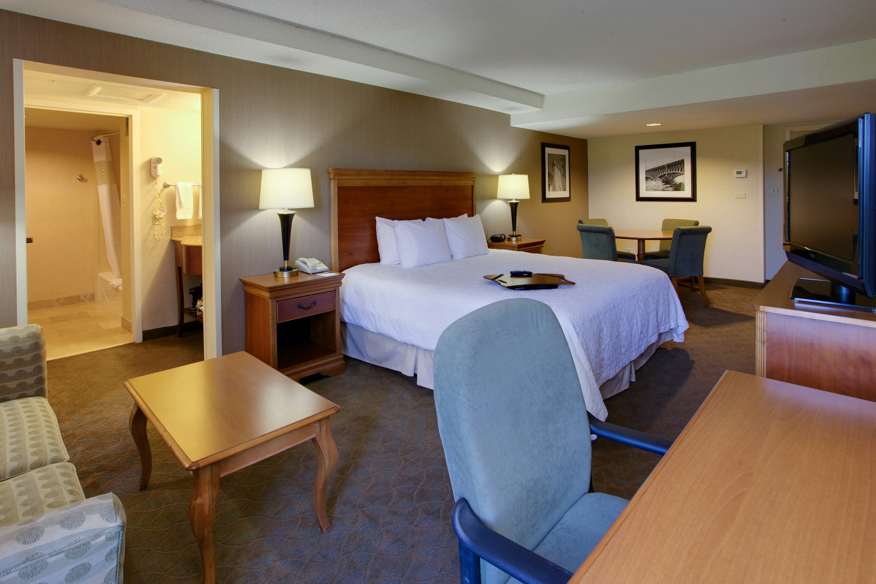 Hampton Inn Richmond West 11/46