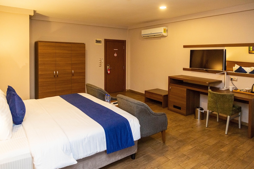 AH Hotel and Conference 13/50