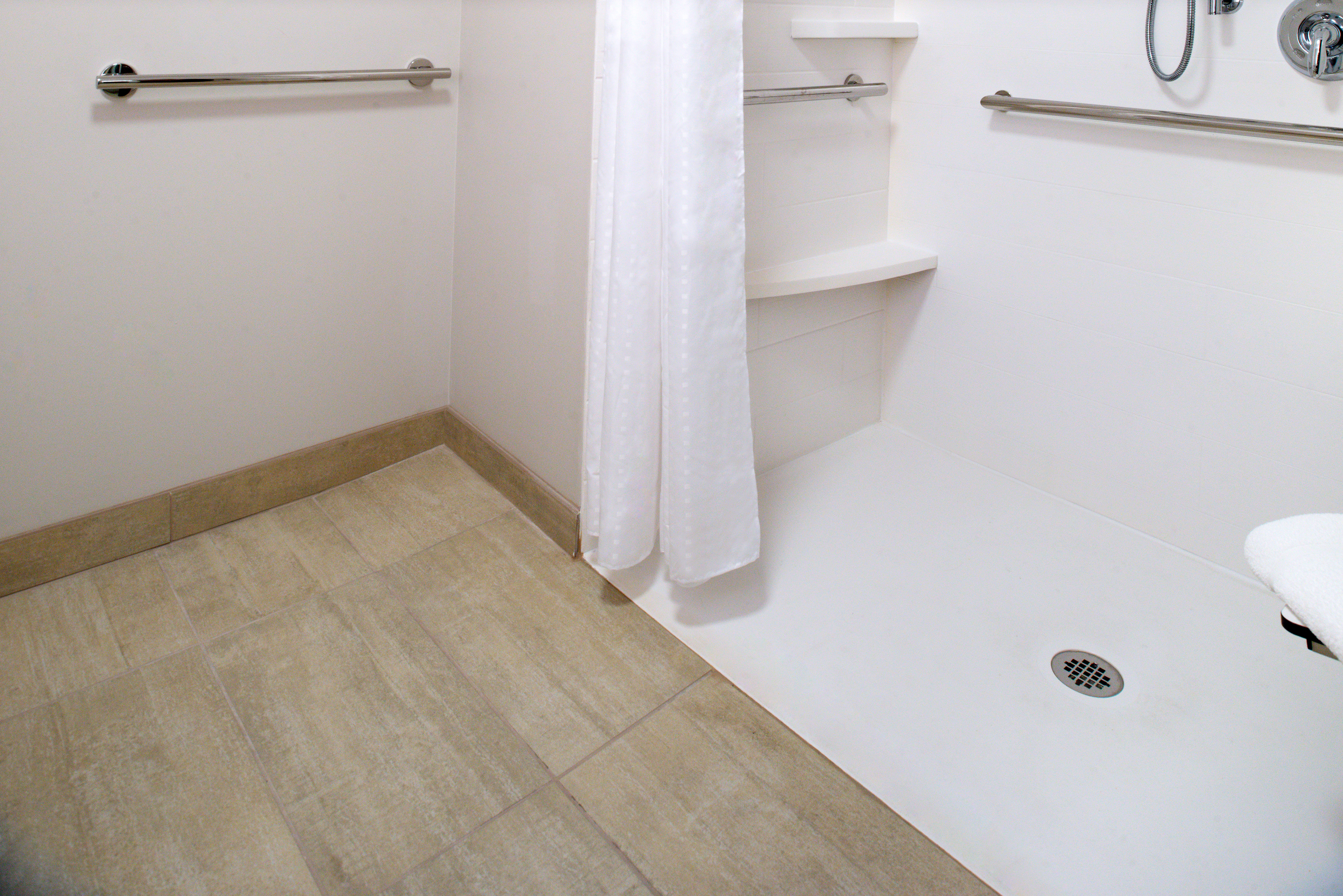 Holiday Inn Express And Suites Ottumwa 64/67