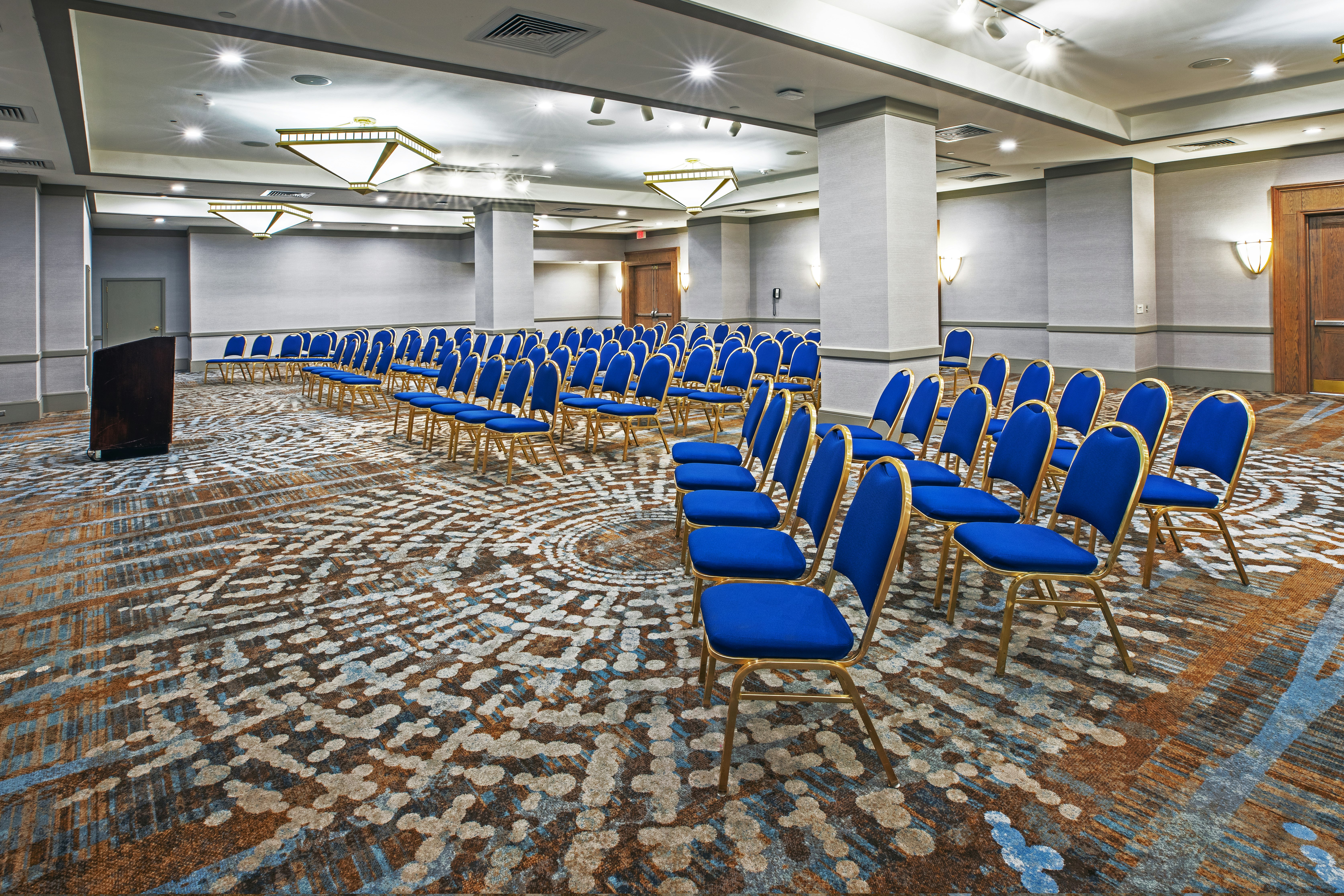 Doubletree Hotel Tulsa At Warren Place 65/72