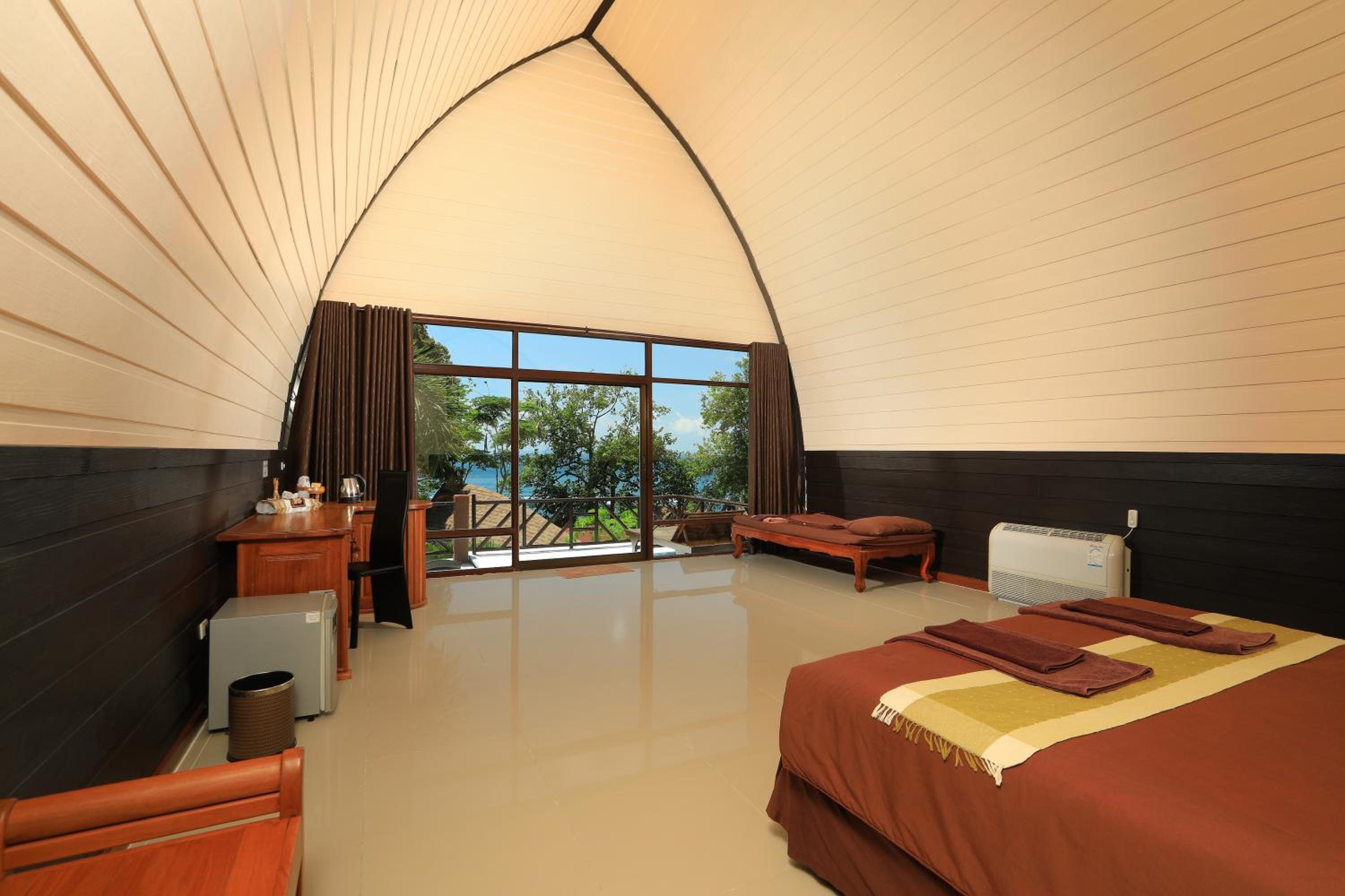 Ocean Cliff Villa