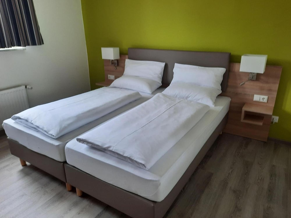 Akzent Hotel Zur Erholung 12/48
