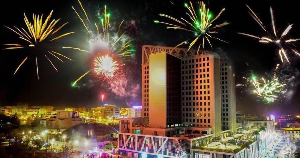 Park Mall Hotel & Conference Center