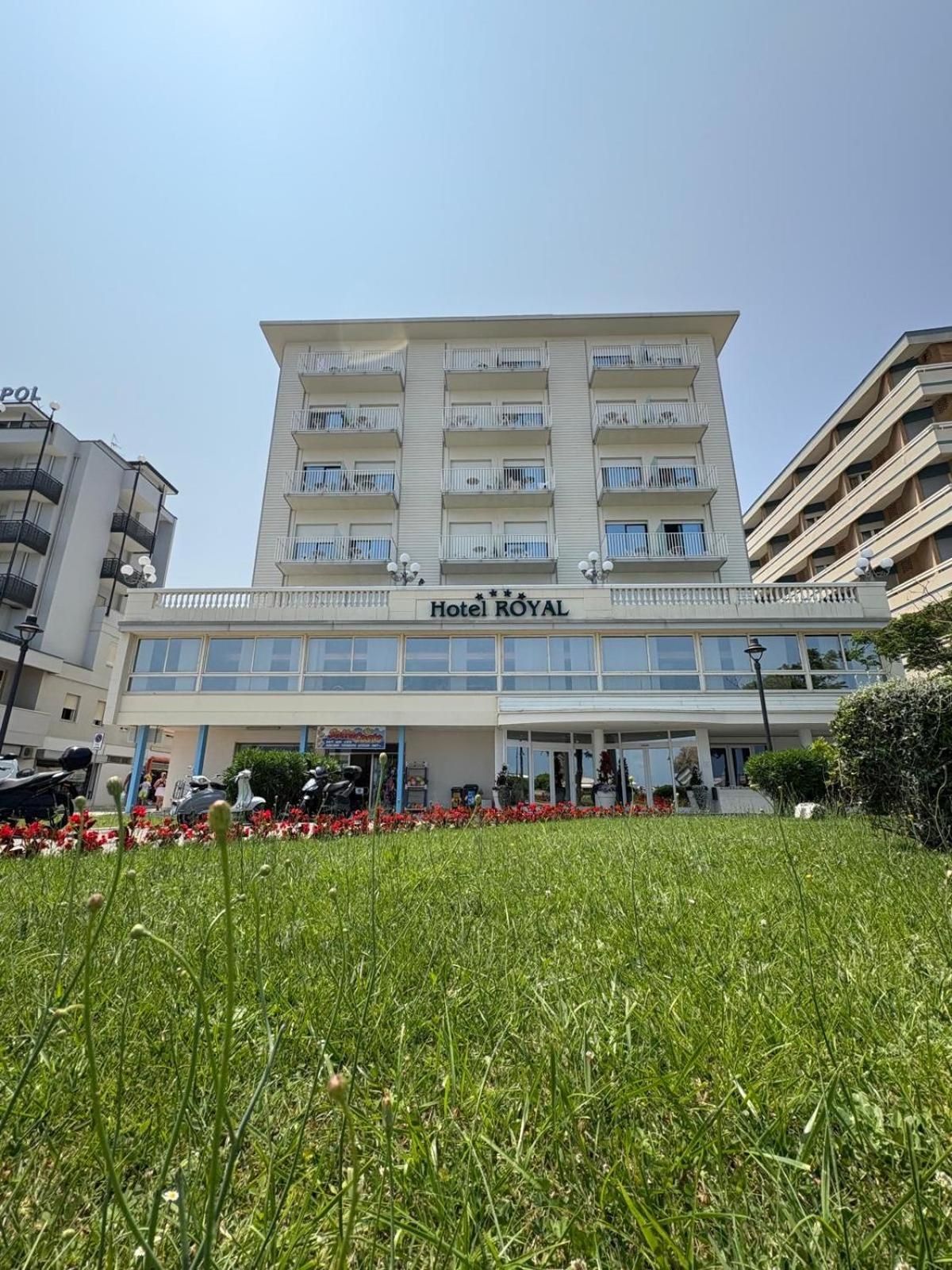 Hotel Royal 1/50
