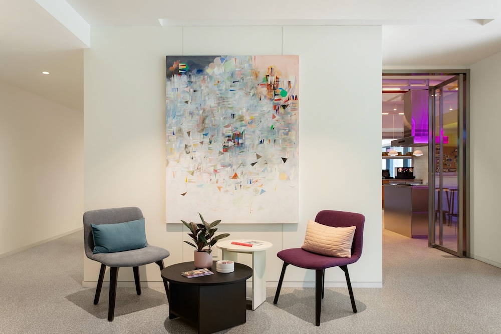 Stey Qianhai Hotel & Apartment 48/66