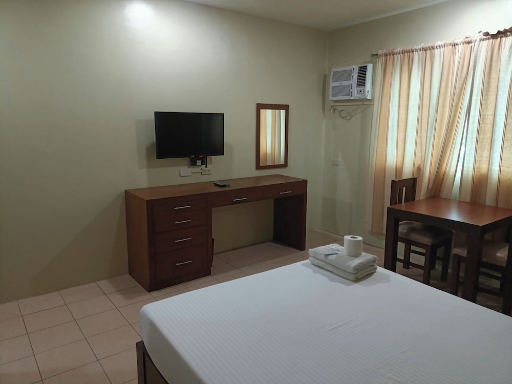 Joyce Apartelle Kalentong 35/49