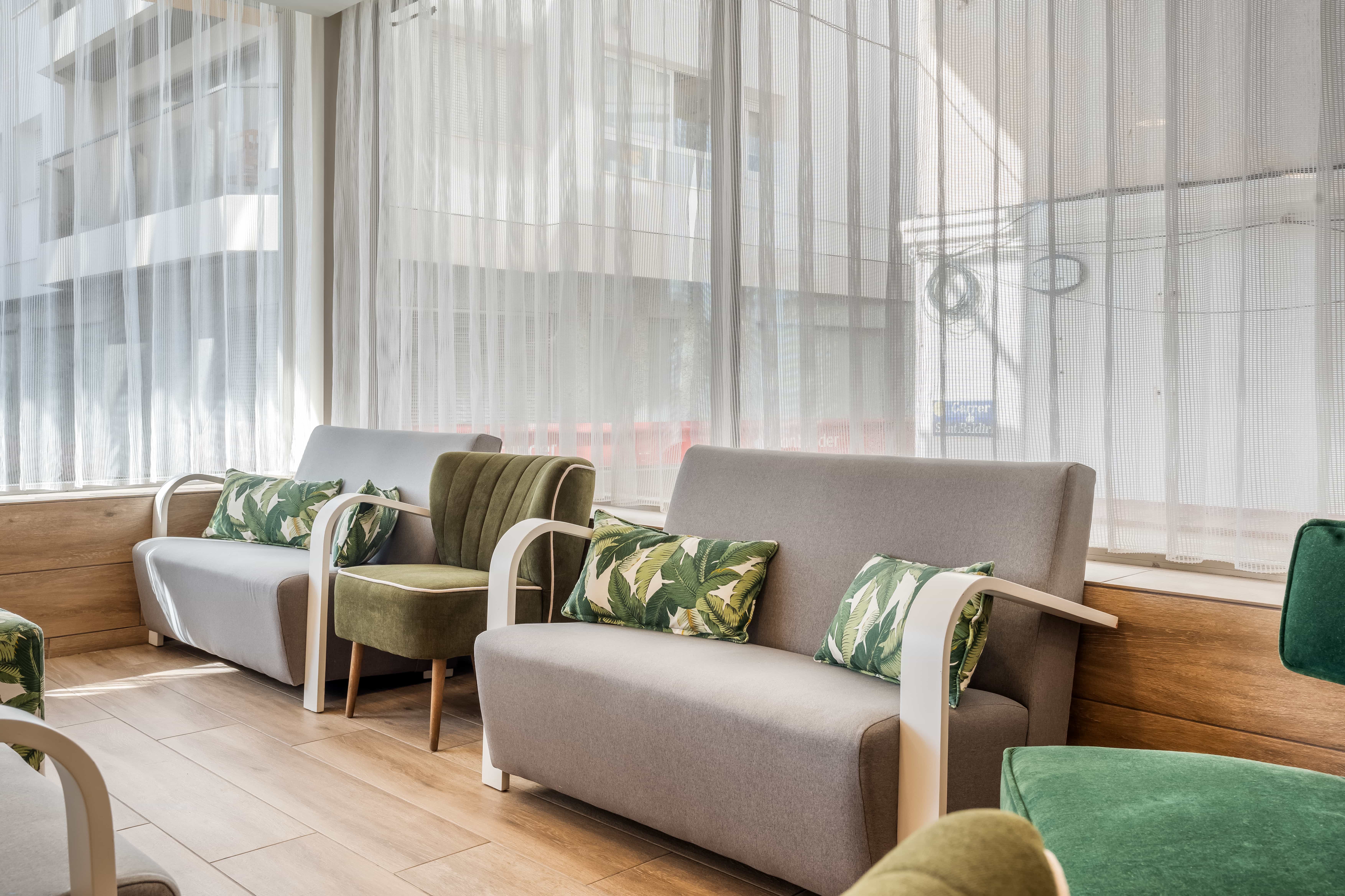 Metropol Hotel 29/50