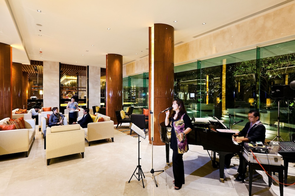 Royal Princess Larn Luang Bangkok Hotel 47/69
