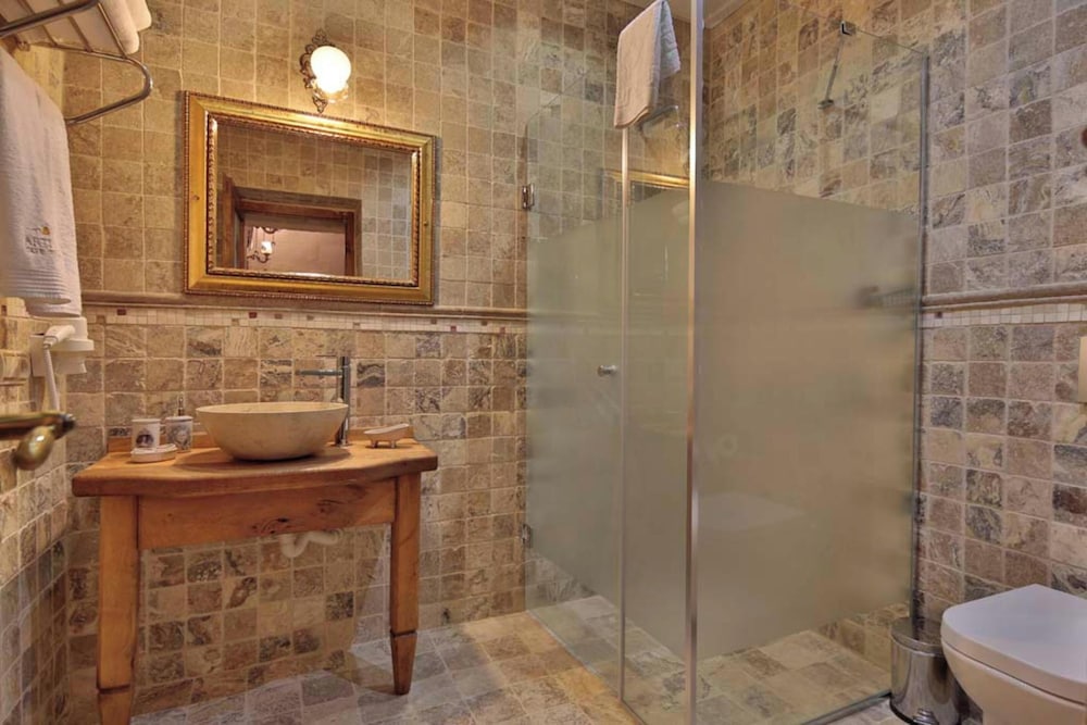 Artium Cave Hotel 49/50