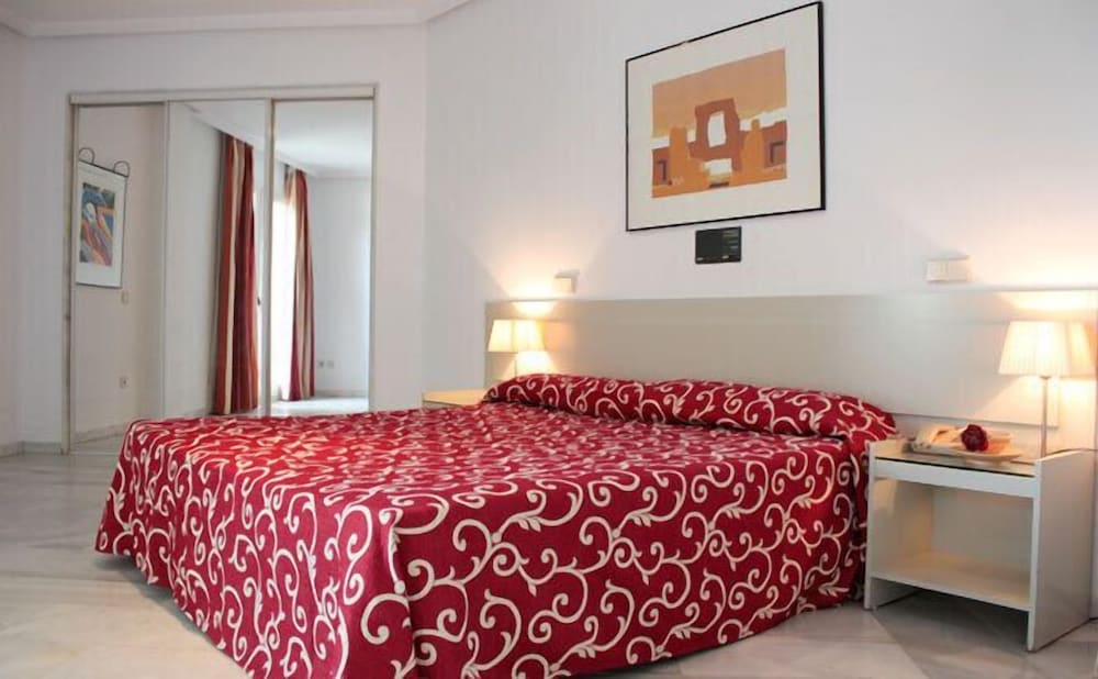 Hotel Apartamentos Simon Verde 25/70