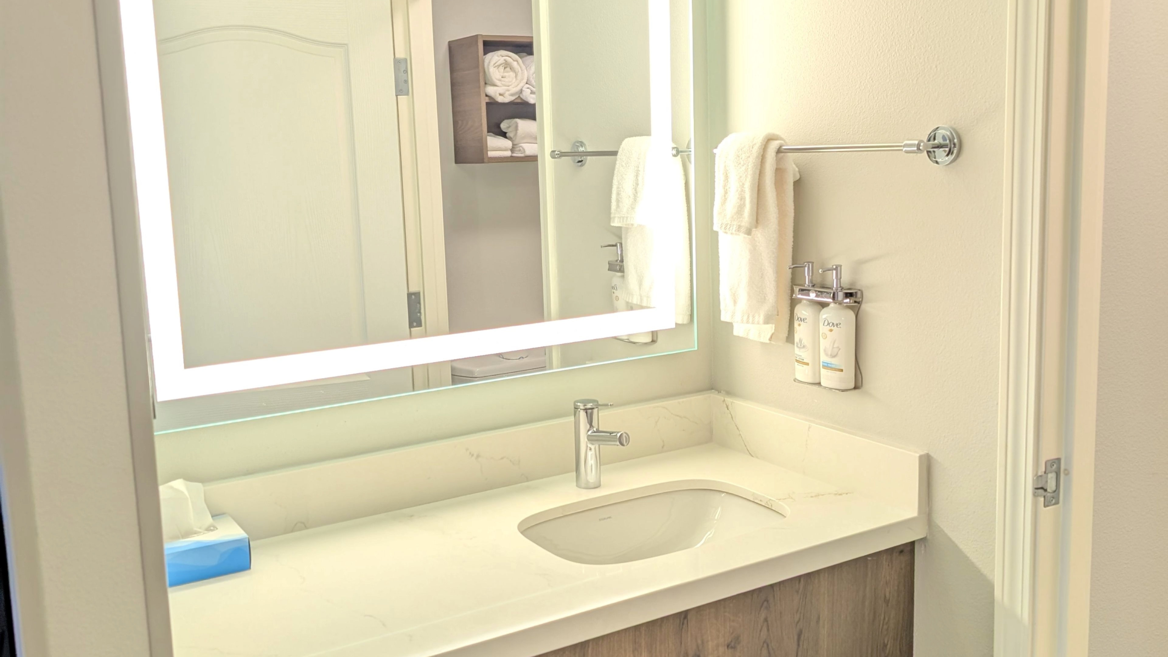 Staybridge Suites Bismarck 76/78