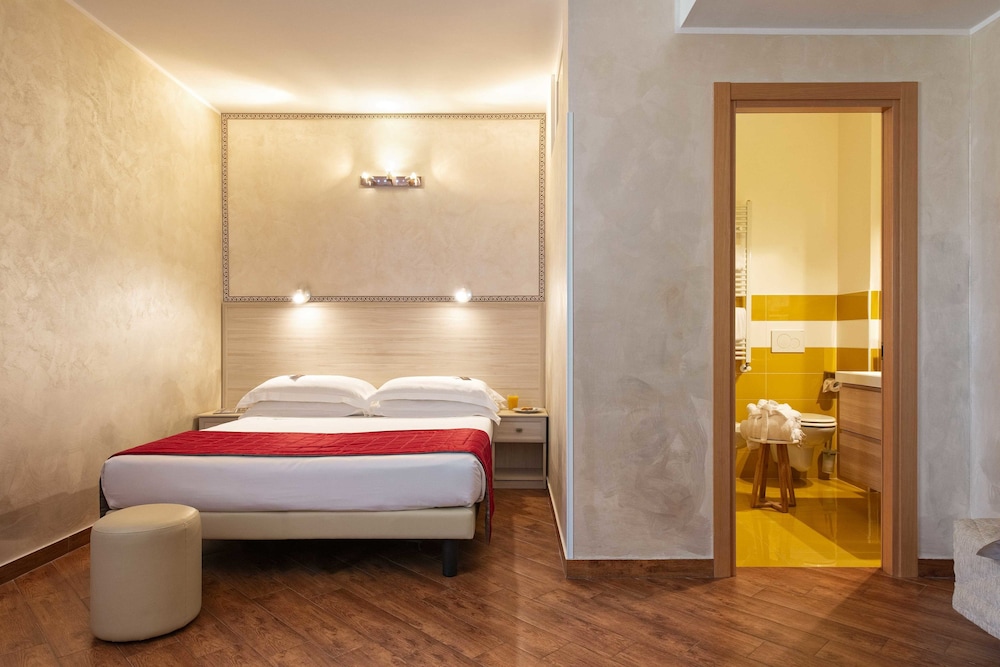 Simon Hotel 21/37