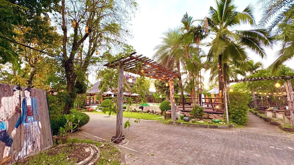 Baan Baitan Resort 53/64