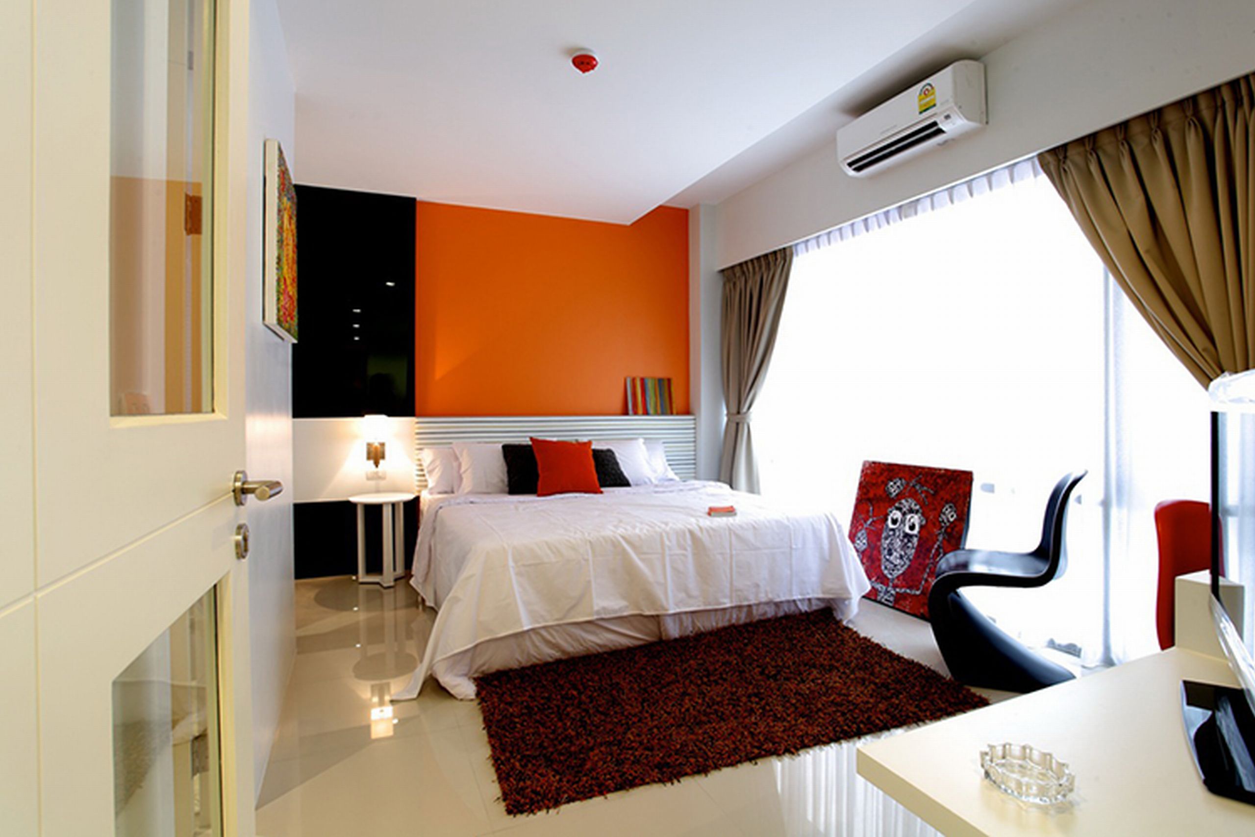 LUXURY 2 BEDROOMS