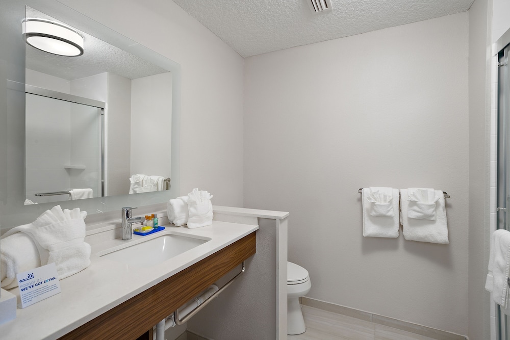 Holiday Inn Express St. Augustine - Vilano Beach 23/52