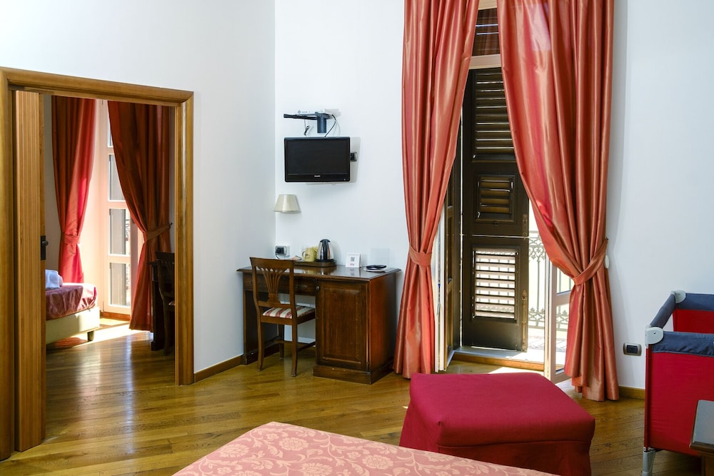 HOTEL MEDICI 28/41